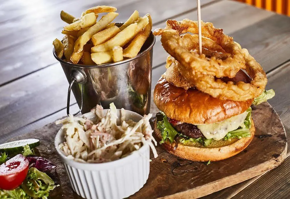 The Embassy Hotel Kingston upon Hull 3*,  United Kingdom